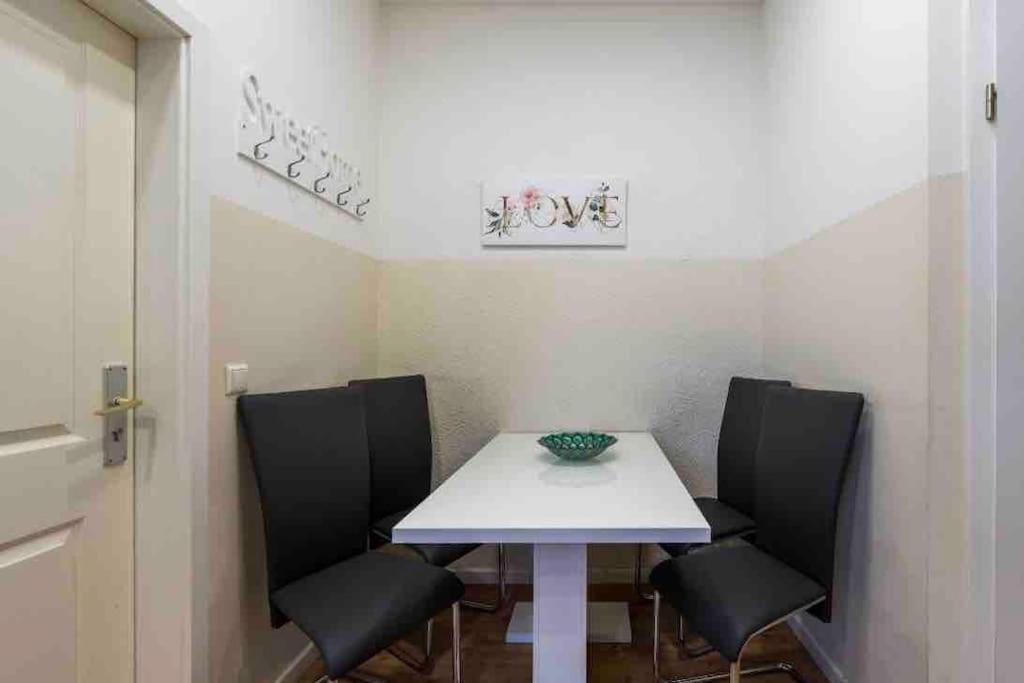 Big Fancy Apartments City Center Berlin Dış mekan fotoğraf